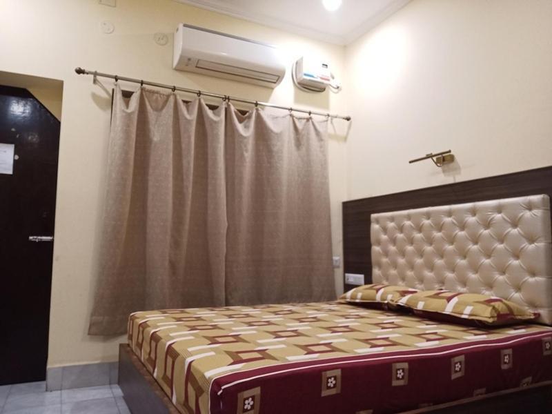 Scindhia Guest House Waranasi Zewnętrze zdjęcie